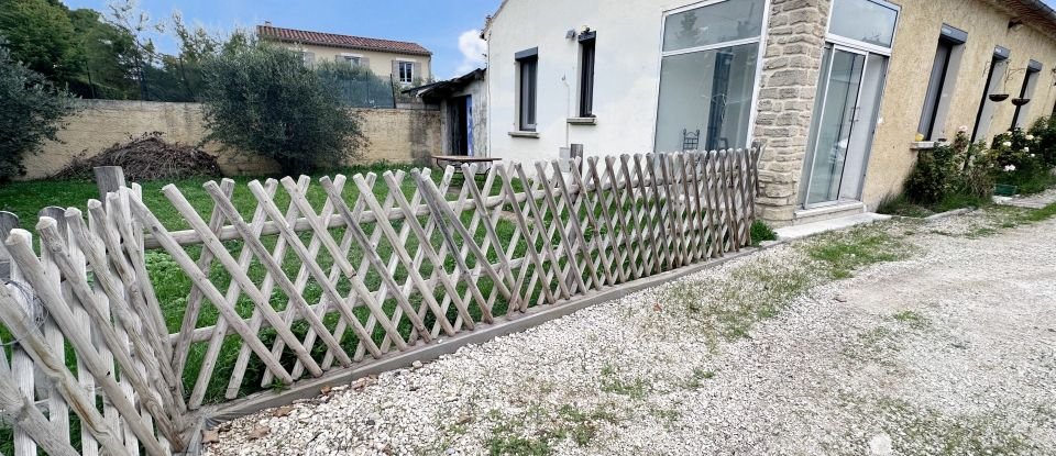 Maison 4 pièces de 75 m² à Caumont-sur-Durance (84510)