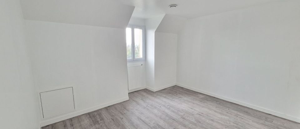 Maison 5 pièces de 124 m² à MALESHERBES (45330)