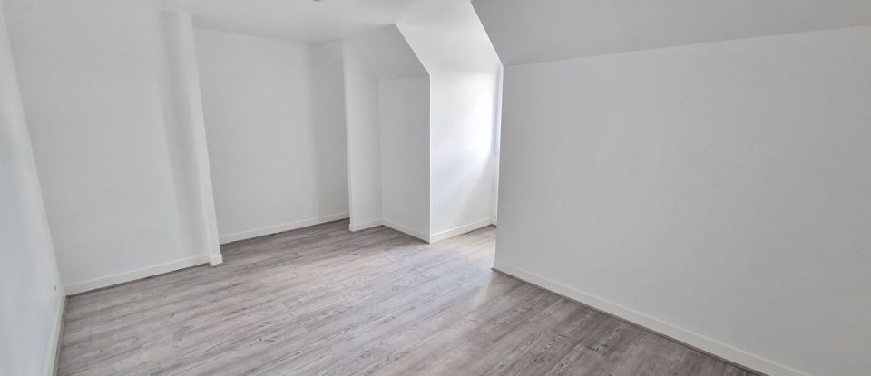 Maison 5 pièces de 124 m² à MALESHERBES (45330)