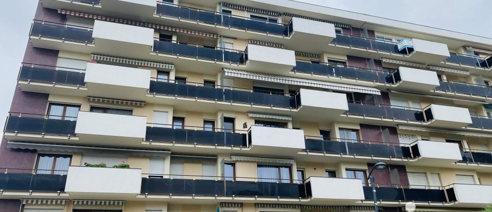 Apartment 4 rooms of 97 m² in Châtellerault (86100)