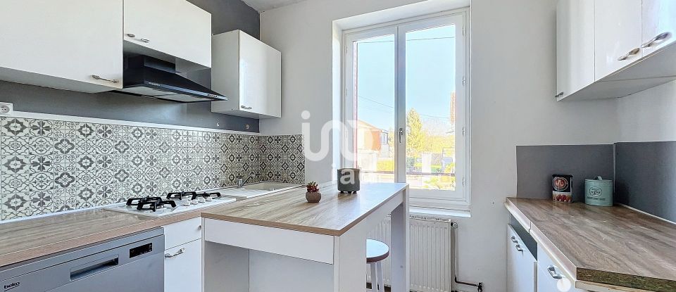 Maison 4 pièces de 140 m² à Saint-Florentin (89600)