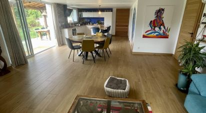 Maison 7 pièces de 200 m² à Saint-Martin-de-Seignanx (40390)