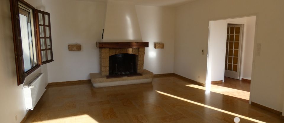 Maison 5 pièces de 104 m² à Bollène (84500)