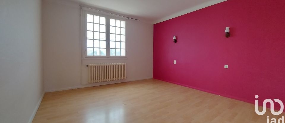 Estate 7 rooms of 125 m² in Saint-Christophe-du-Ligneron (85670)