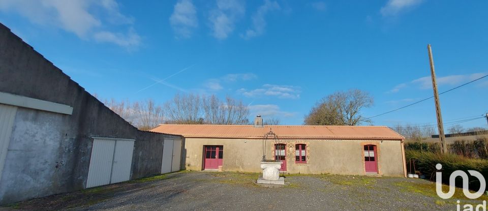 Estate 7 rooms of 125 m² in Saint-Christophe-du-Ligneron (85670)