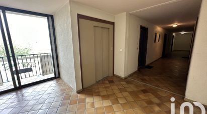 Apartment 1 room of 21 m² in Gréoux-les-Bains (04800)