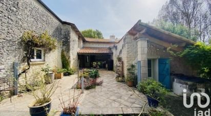 House 5 rooms of 181 m² in Meschers-sur-Gironde (17132)