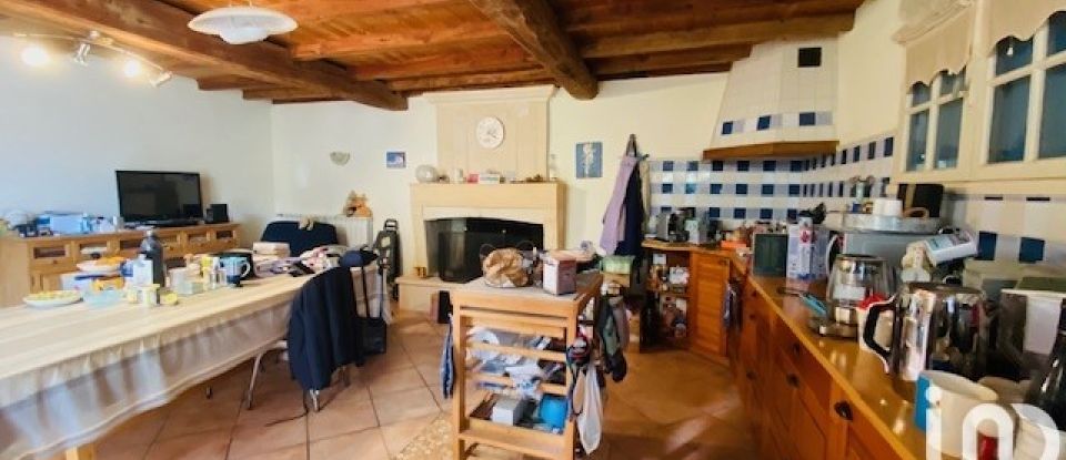 House 5 rooms of 181 m² in Meschers-sur-Gironde (17132)