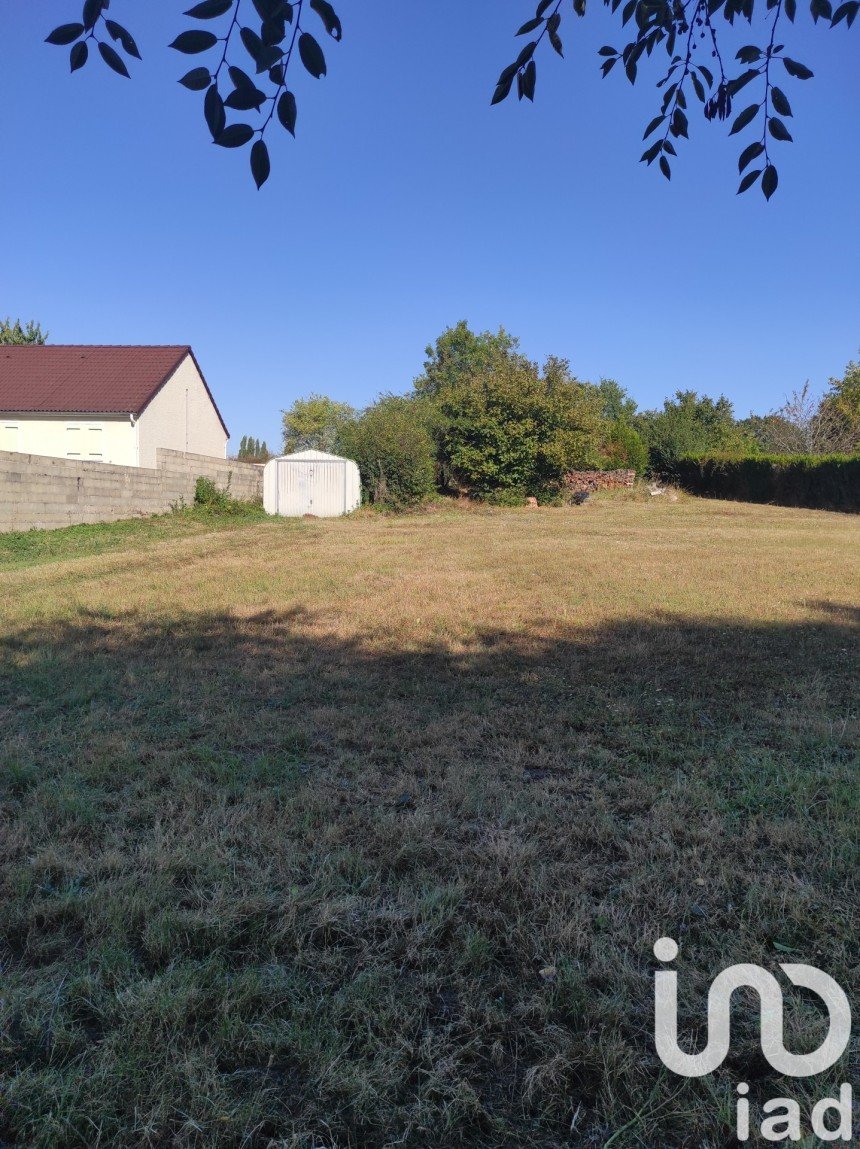 Terrain de 933 m² à Cessoy-en-Montois (77520)