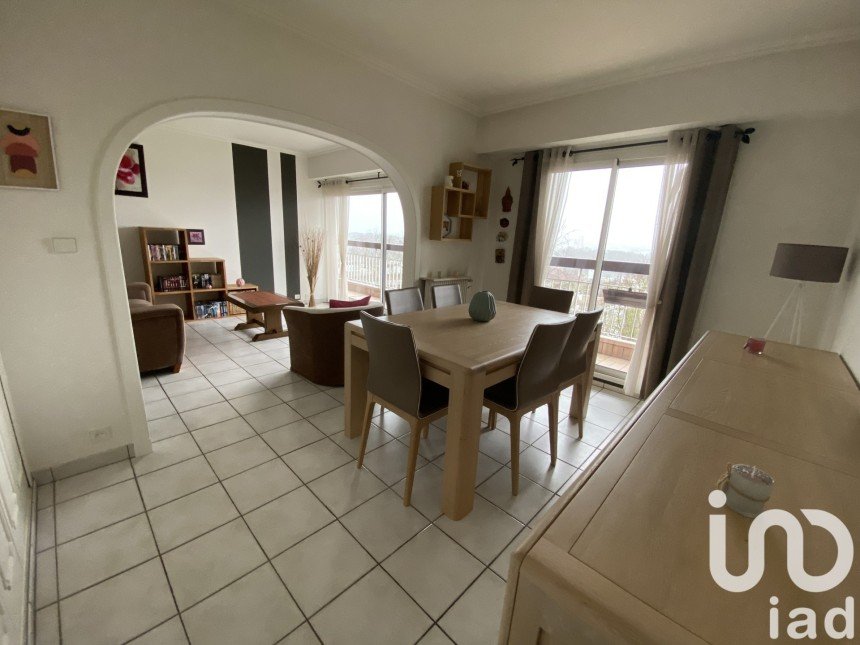 Appartement 5 pièces de 96 m² à Athis-Mons (91200)