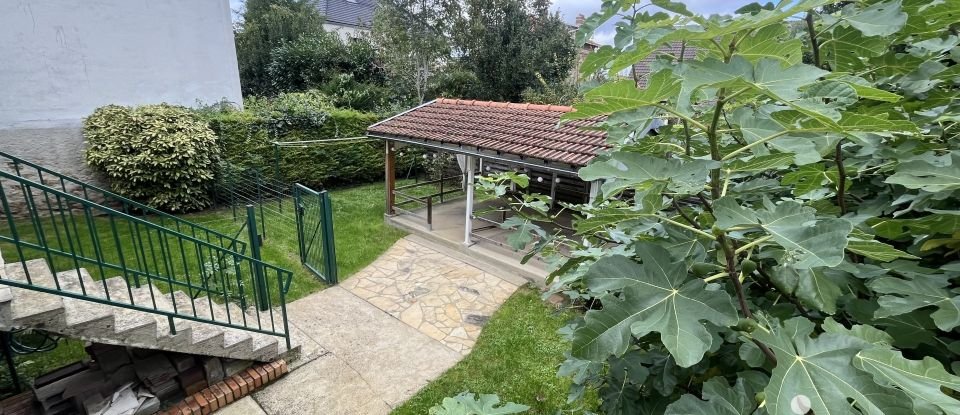 House 6 rooms of 140 m² in Orly (94310)