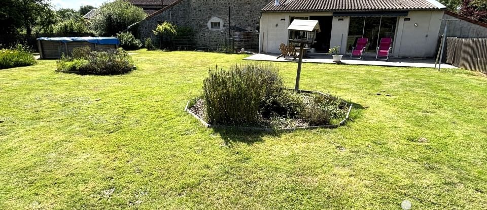 Longère 5 pièces de 208 m² à Châtillon-sur-Thouet (79200)