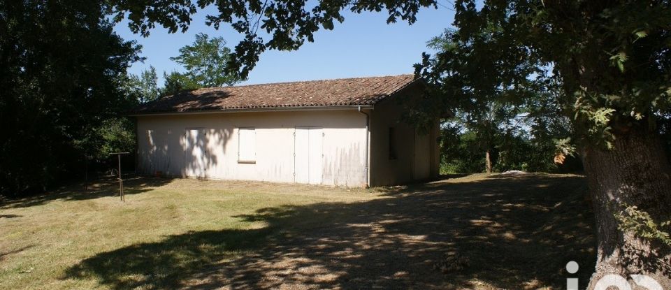 Maison traditionnelle 6 pièces de 145 m² à Blasimon (33540)