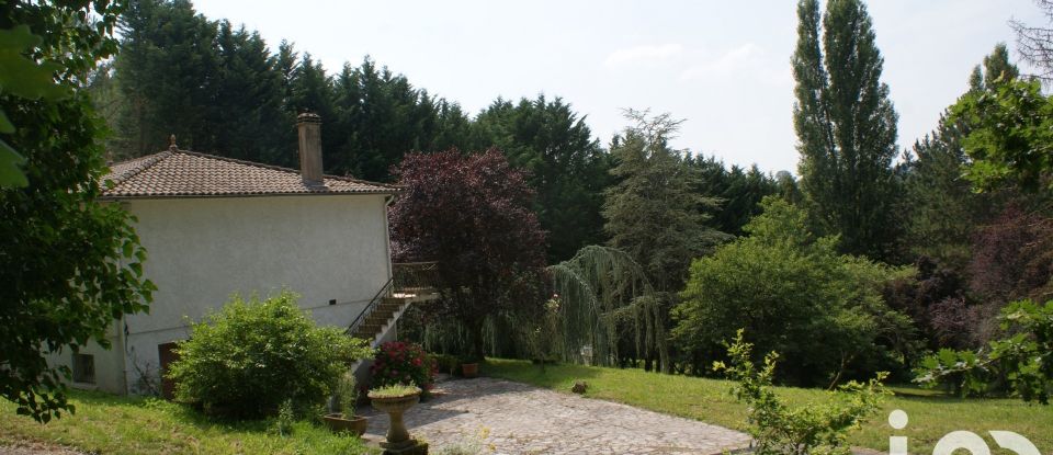 Maison traditionnelle 6 pièces de 145 m² à Blasimon (33540)