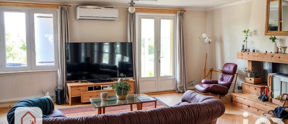 Maison 5 pièces de 116 m² à Champagné-les-Marais (85450)