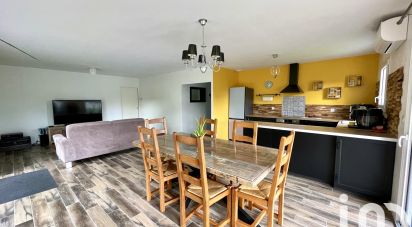 Maison 4 pièces de 98 m² à Belin-Béliet (33830)