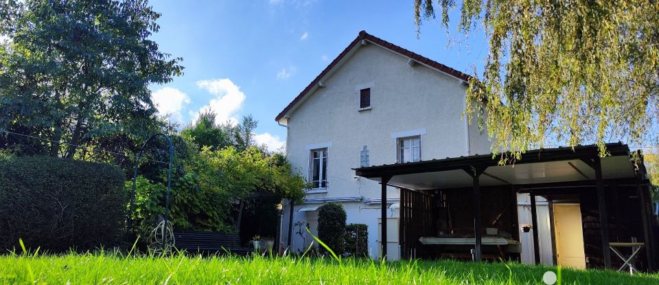 Traditional house 5 rooms of 101 m² in Châlons-en-Champagne (51000)