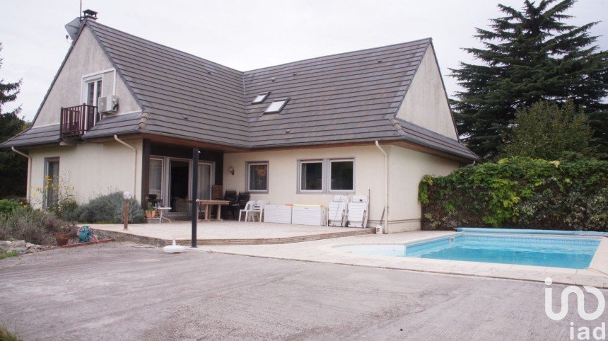 House 7 rooms of 205 m² in Dammarie-les-Lys (77190)