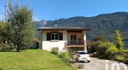 Maison traditionnelle 5 pièces de 103 m² à Saint-Rémy-de-Maurienne (73660)