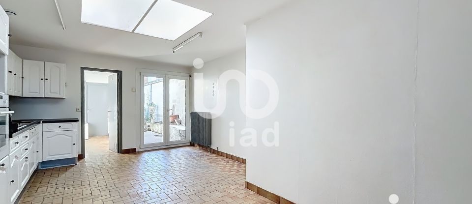 Town house 5 rooms of 107 m² in Loos (59120)