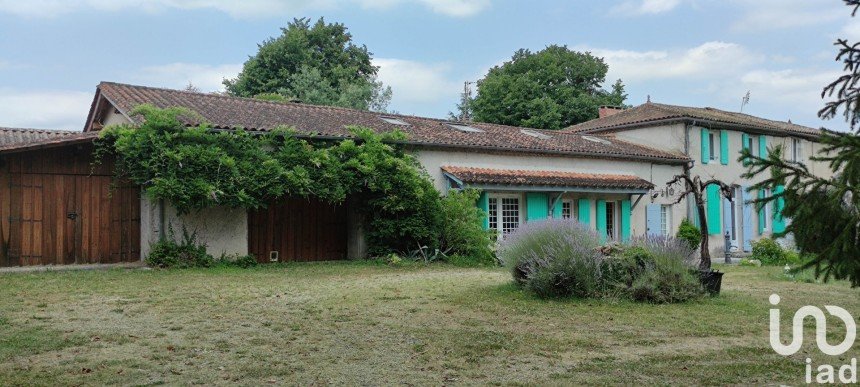 Longere 12 rooms of 242 m² in Les Lèves-et-Thoumeyragues (33220)