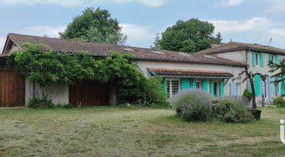 Longere 12 rooms of 242 m² in Les Lèves-et-Thoumeyragues (33220)