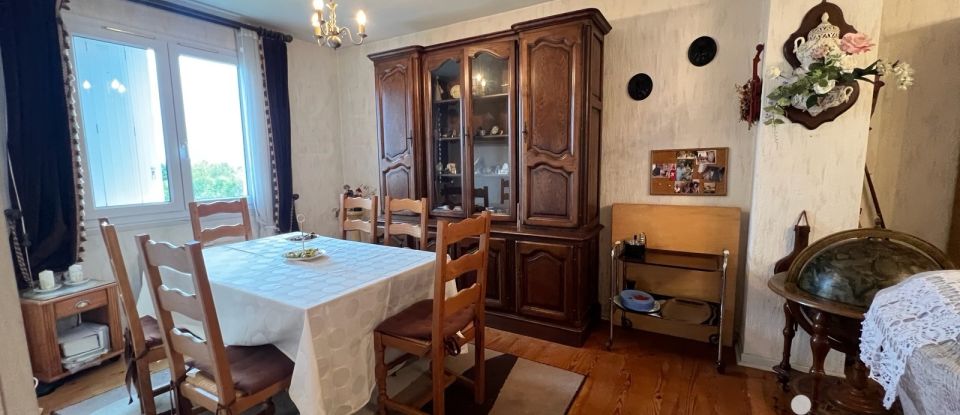 Traditional house 3 rooms of 120 m² in Bon-Encontre (47240)