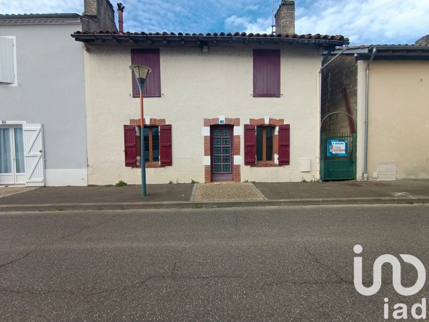 Town house 5 rooms of 97 m² in Villeneuve-de-Marsan (40190)