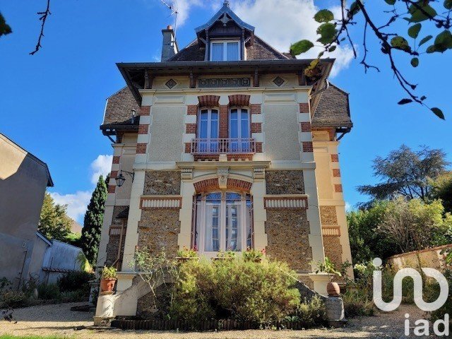 Maison 9 pièces de 204 m² à Montgeron (91230)