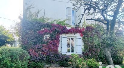 Maison 6 pièces de 212 m² à Brioux-sur-Boutonne (79170)