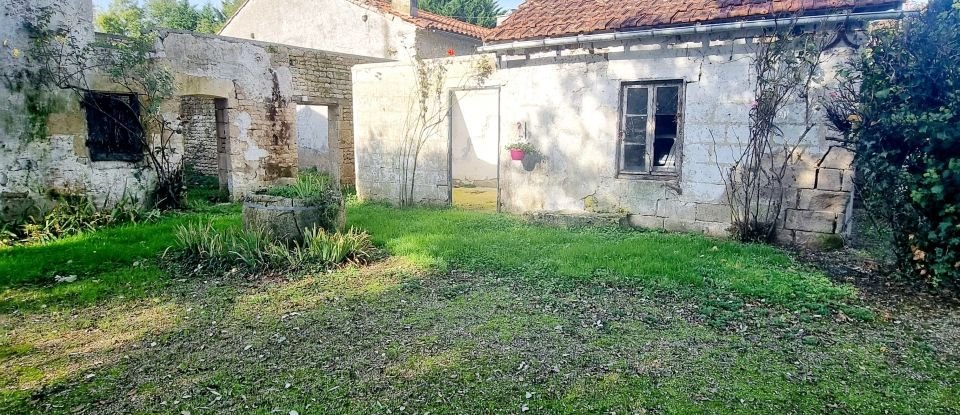 Maison 6 pièces de 212 m² à Brioux-sur-Boutonne (79170)