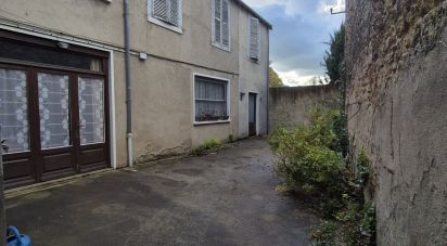 Building in Argenton-sur-Creuse (36200) of 130 m²