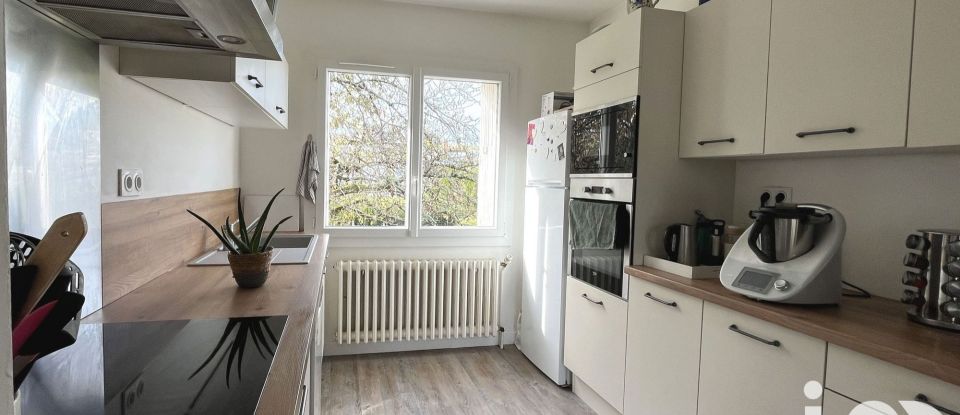 Maison 6 pièces de 120 m² à Ligugé (86240)