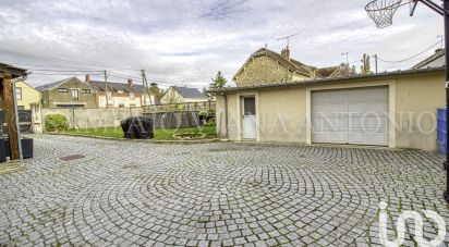 Maison traditionnelle 6 pièces de 127 m² à Puiseaux (45390)