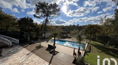 House 8 rooms of 243 m² in Saint-Paul-en-Forêt (83440)