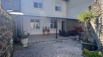 Maison 4 pièces de 104 m² à Lescar (64230)