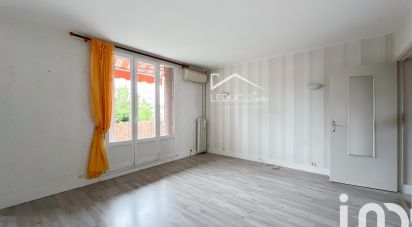 Apartment 4 rooms of 93 m² in Pont-Saint-Esprit (30130)