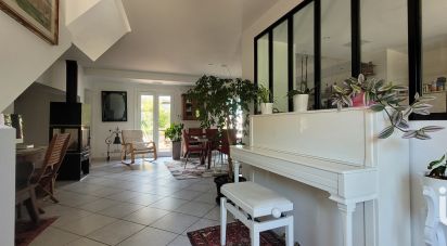 House 7 rooms of 154 m² in Crolles (38920)