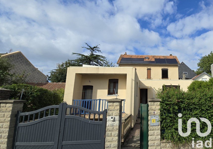 Maison traditionnelle 5 pièces de 103 m² à Le Havre (76620)