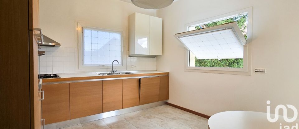 Maison 5 pièces de 150 m² à Saint-Genis-Pouilly (01630)