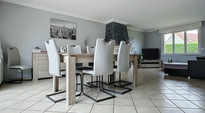 Maison 6 pièces de 140 m² à Serques (62910)