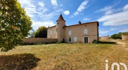 Mansion 10 rooms of 500 m² in Charmé (16140)