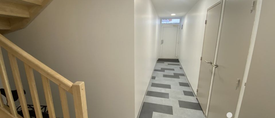 Studio 1 room of 35 m² in Bagnères-de-Bigorre (65200)