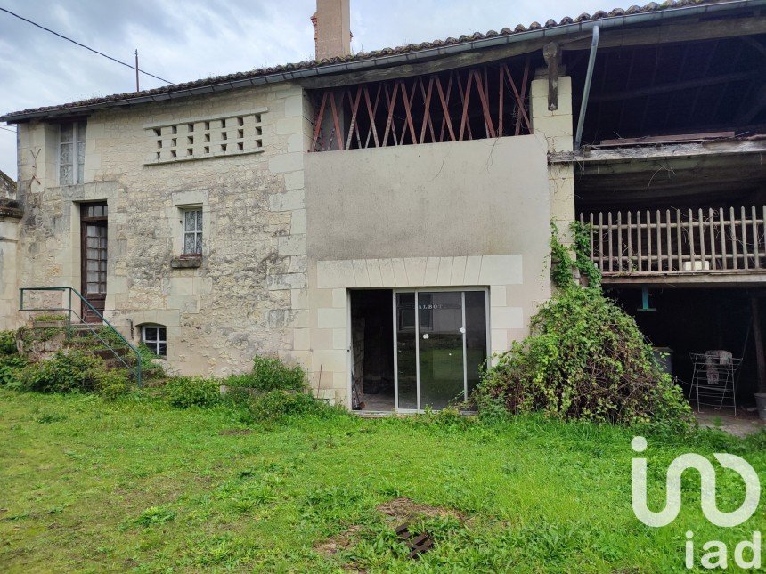 House 5 rooms of 86 m² in Curçay-sur-Dive (86120)