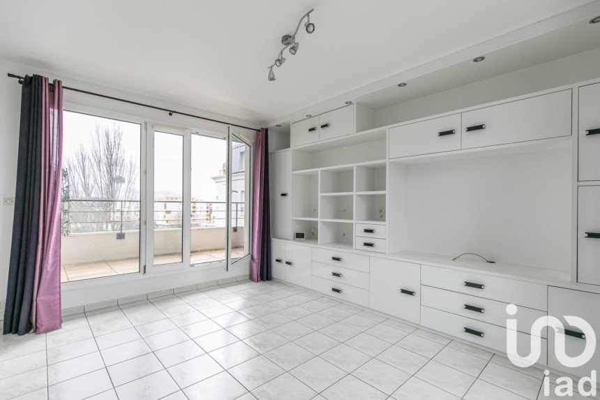 Apartment 2 rooms of 52 m² in Neuilly-Plaisance (93360)