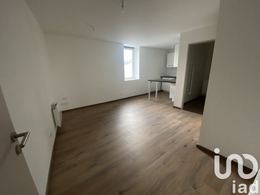 Apartment 1 room of 25 m² in Bagnères-de-Bigorre (65200)