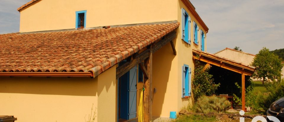 Maison traditionnelle 6 pièces de 167 m² à Dun (09600)