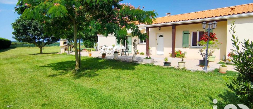 House 6 rooms of 150 m² in Saujon (17600)