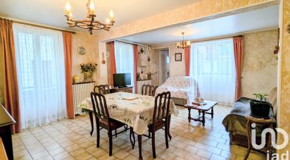 House 5 rooms of 230 m² in Flins-sur-Seine (78410)