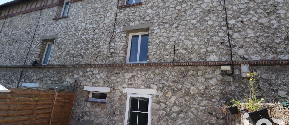 Maison de ville 4 pièces de 69 m² à Les Damps (27340)